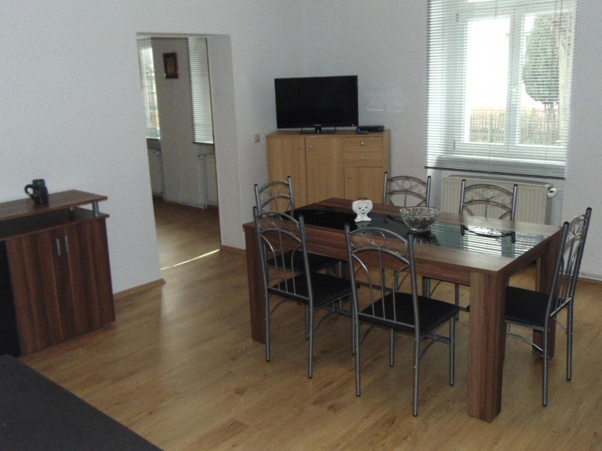 Hostel Ballenstedt Apartment *